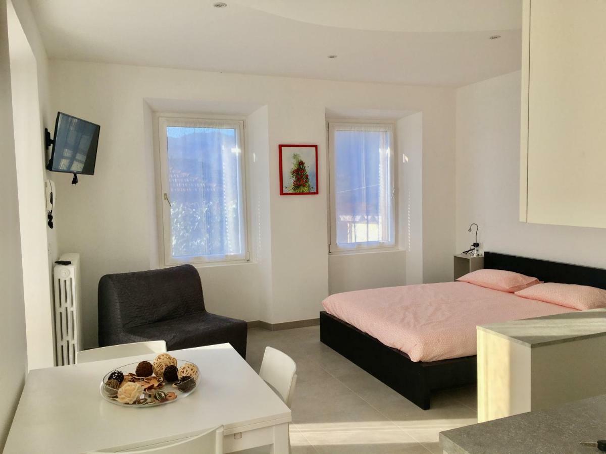 Casa Cesira Leilighet Pettenasco Eksteriør bilde